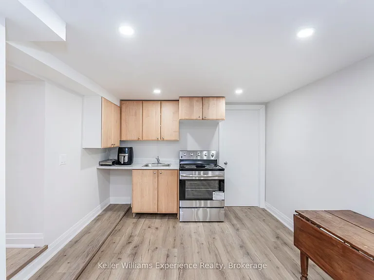 65 Drury Ln — Photo 9