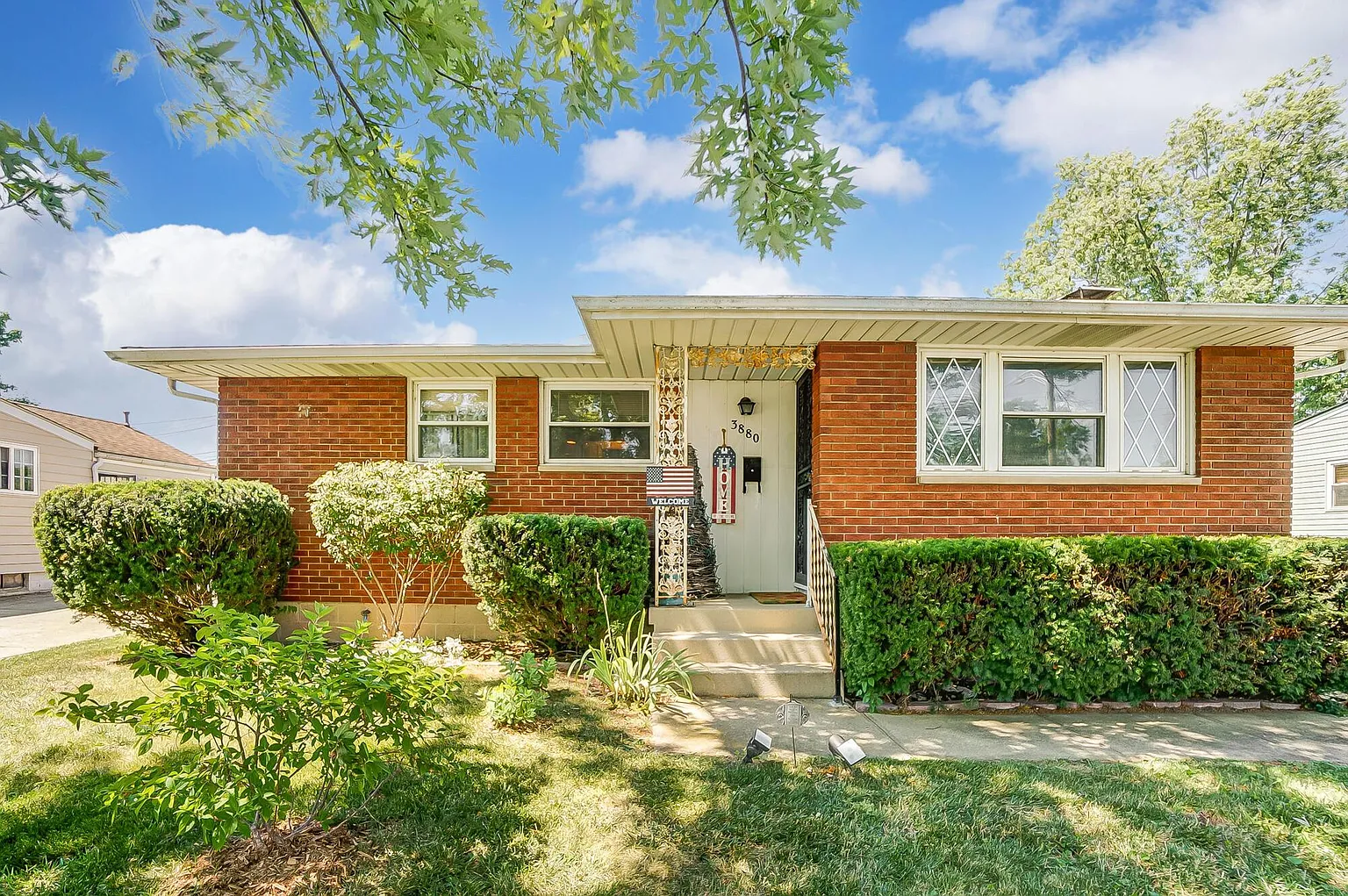 3880 Eakin Rd photo 1