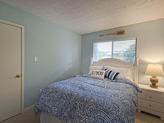 3rd image of 1089 Bluewater Dr