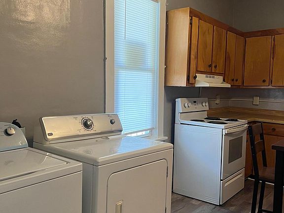 5th image of 615 Buckner St
