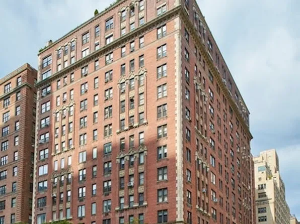 1070 Park Avenue image 10 of 11