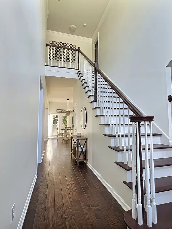 4 bed, 3.0 bath, 2752 sqft, $3,390 — Photo 3