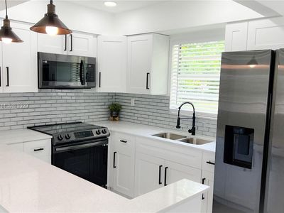 500 NW 9th St, Hallandale, FL, 33009