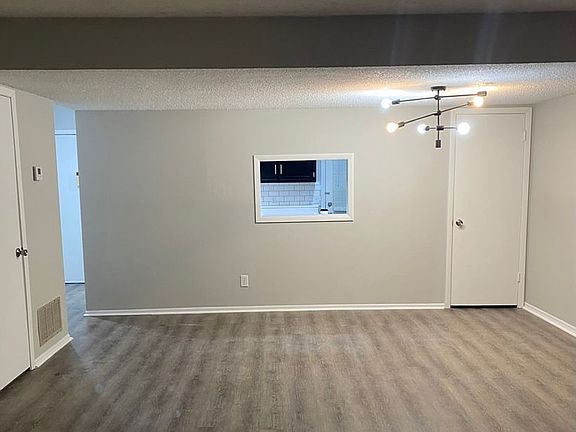 4th image of 901 Olmstead Dr #33