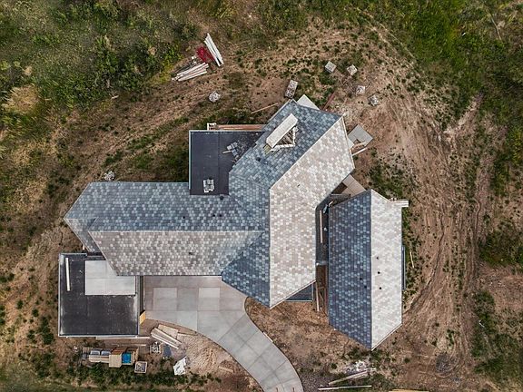 5th image of 7916 Forest Keep Cres