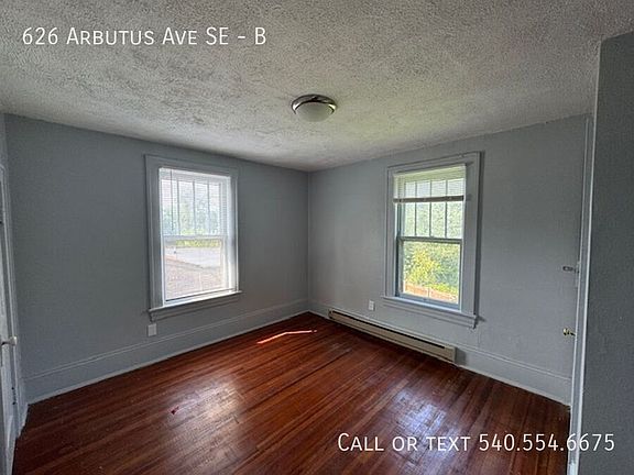 4th image of 626 Arbutus Ave SE #B