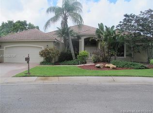 120 Montclaire Dr, Weston, FL 33326