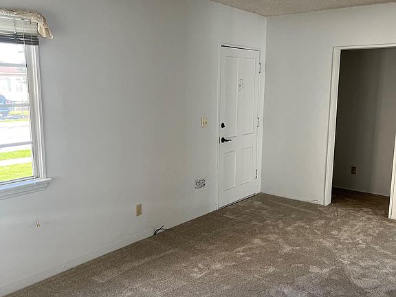 4th image of 16905 S Hobart Blvd