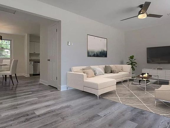 2nd image of 1140 Loop Dr