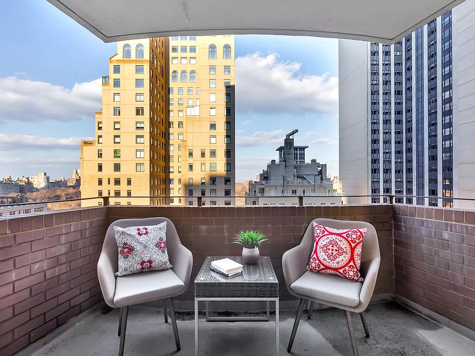 1st image of 58 W 58th St APT 21A
