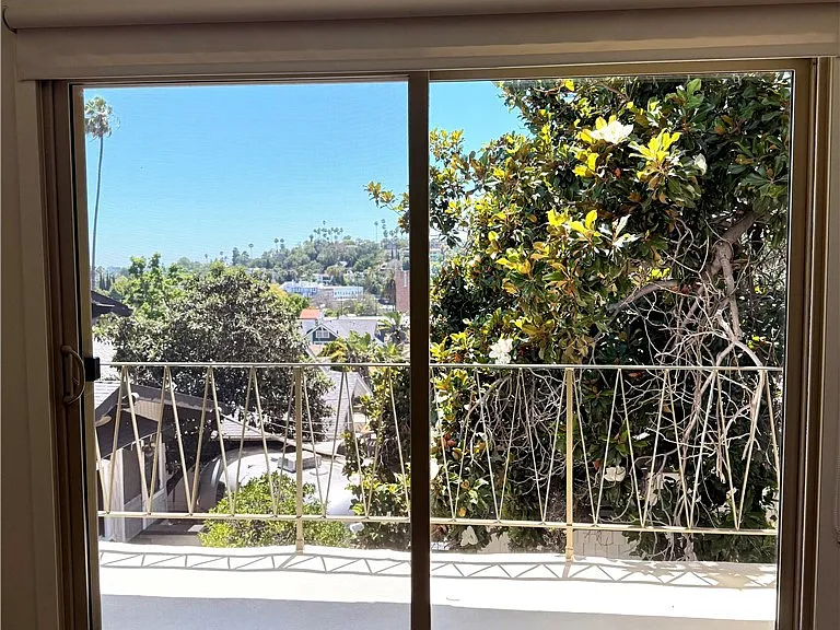 1651 Golden Gate Ave #9 — Photo 2