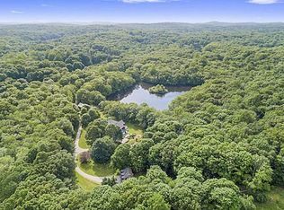 43 S Bedford Rd, Pound ridge, NY 10576