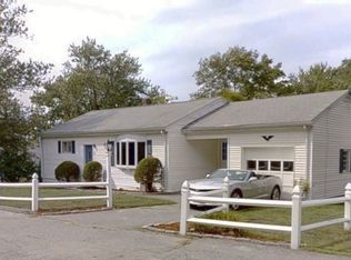 16 Terry Ave, Lowell, MA 01850