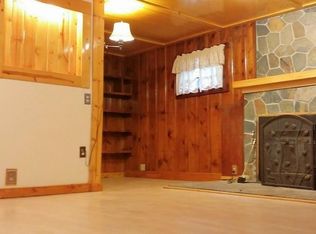 9421 Old River Rd, Forestville, CA 95436