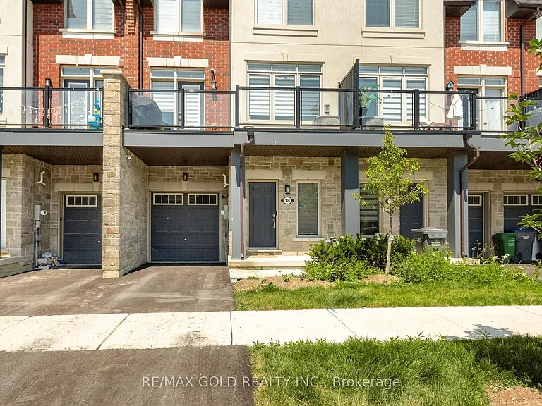 18 Waterville Way — Photo 3
