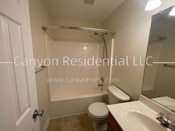 4th image of 431 Bedford Knoll Dr