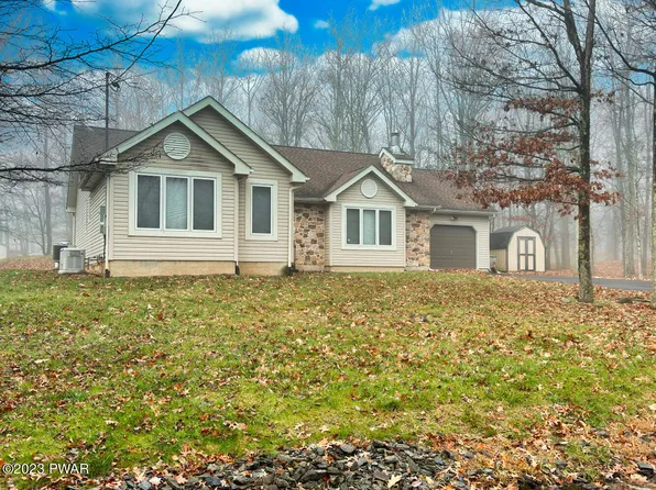1110 Falls Rd, Bushkill, PA 18324