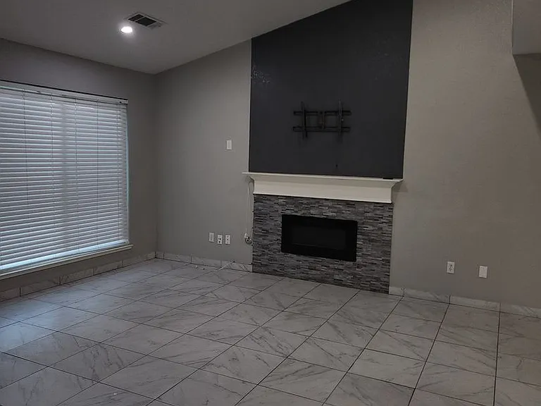1609 Cashmere Dr — Photo 7