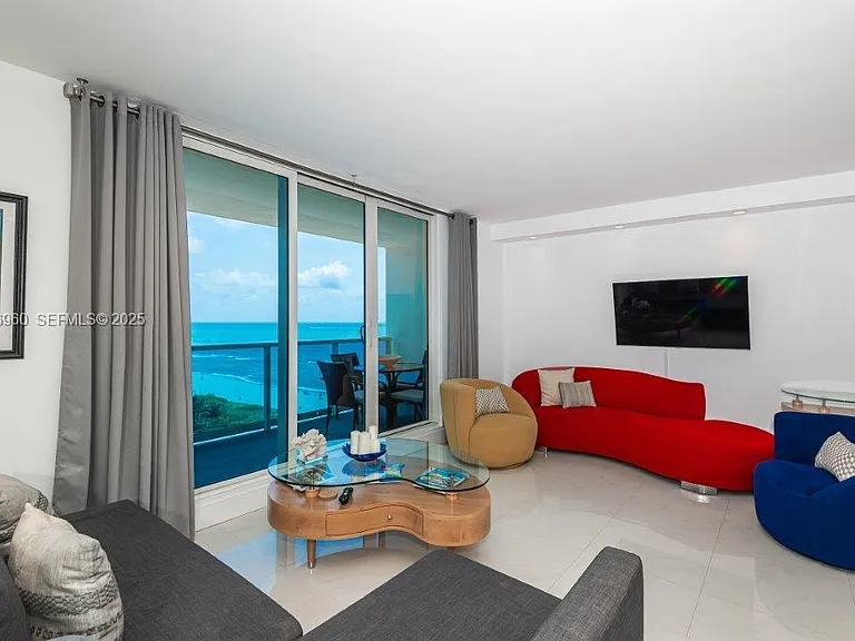 2301 Collins Ave #1111 — Photo 5