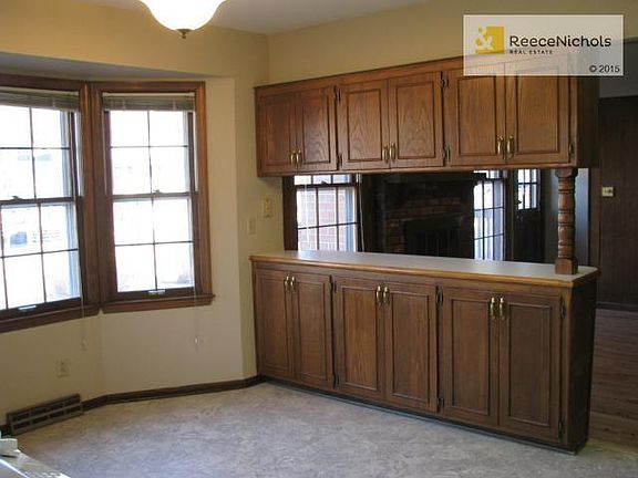 5th image of 10605 Walnut Dr