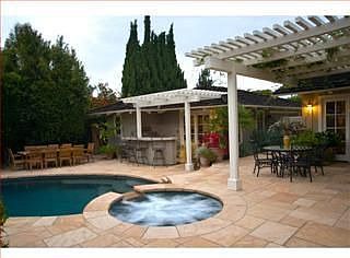 5th image of 421 Juanita Way