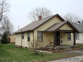 1st image of 719 W Jackson St