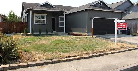 2nd image of 205 Canary Ave