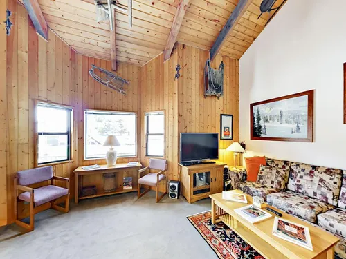8014 S Sunnyoak Cir Photo 1