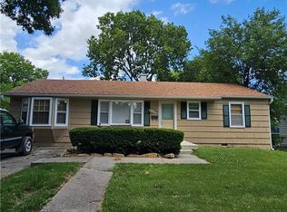 9106 E 73rd St, Raytown, MO 64133