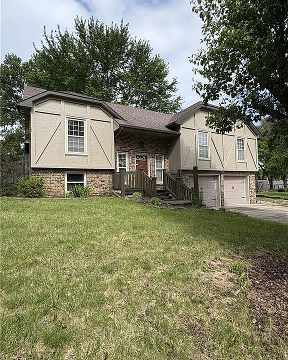 1st image of 1112 Fairway Dr