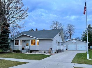 836 Bechaud Ave, Fond Du Lac, WI 54937