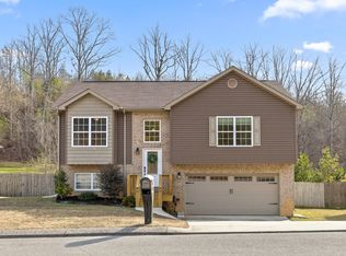 1638 Short Leaf Ln, Soddy Daisy, TN 37379