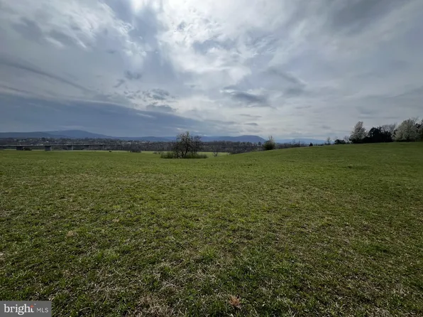 W Strasburg Rd, Front Royal, VA 22630