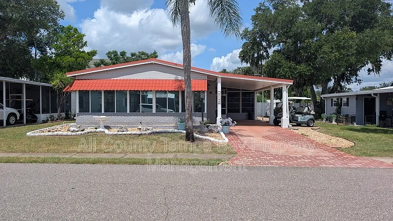2 bed, 2.0 bath, 1517 sqft, $1,800 — Photo 2