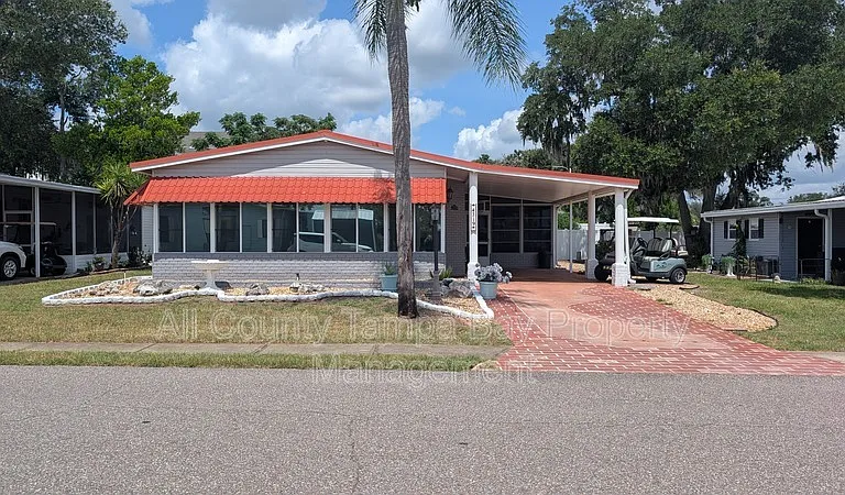 4719 Tangelo Dr — Photo 2