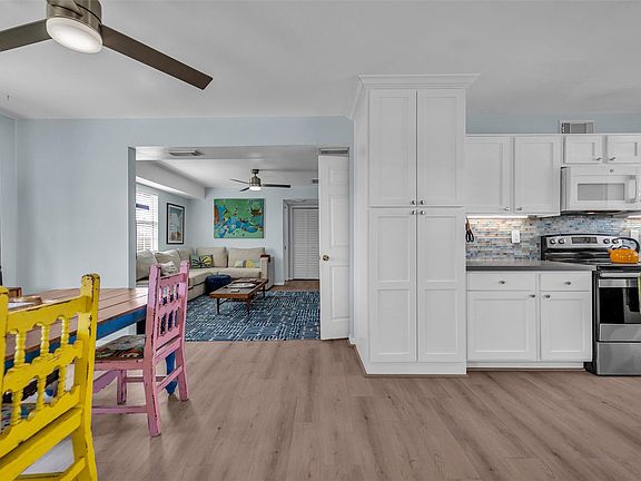 4th image of 317 Crab St