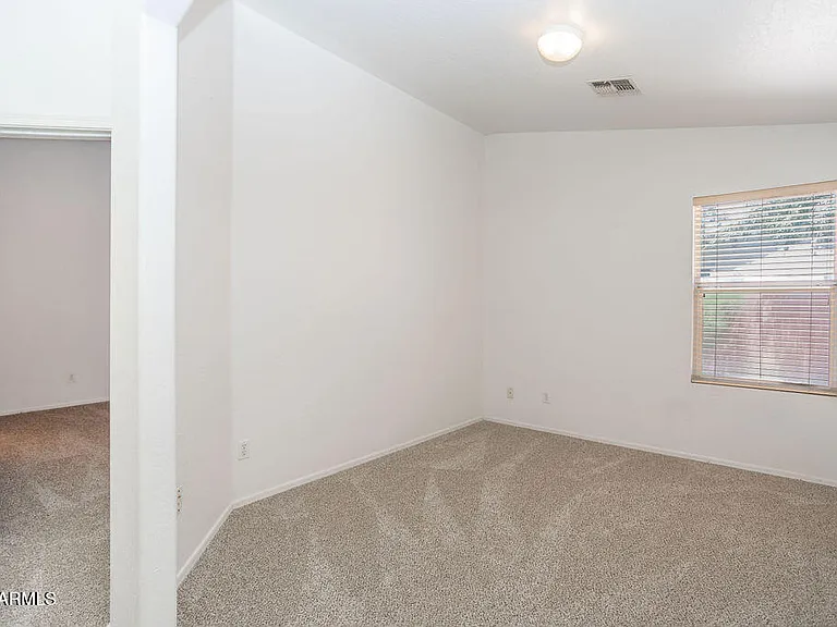 6762 W Del Mar Ln — Photo 14