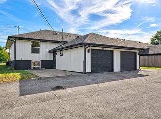 1967 E Battlefield Rd, Springfield, MO 65804