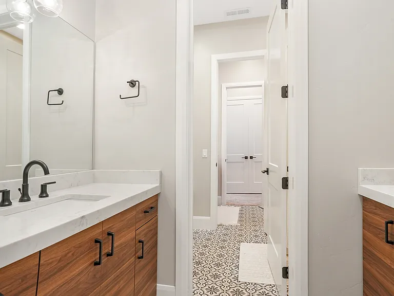 227 N Ibapah Peak Dr — Photo 34