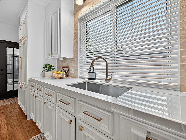 22115 Mission Hills Ln — Photo 16