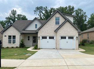 2850 Mill Lakes Rdg, Opelika, AL 36801
