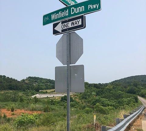 4th image of Winfield Dunn Pkwy