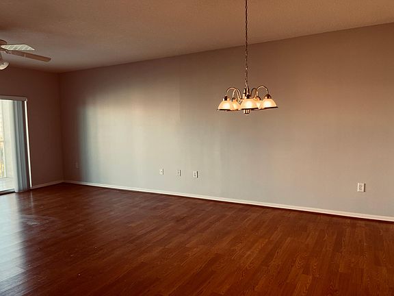 4th image of 1200 Country Club Dr APT 3303