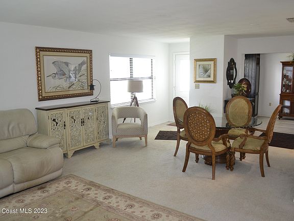 4th image of 906 Hunter Park Pl