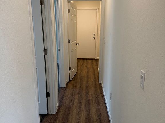 4th image of 2434 W Park Dr