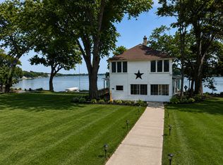 1308 Old Bay Rd, Johnsburg, IL 60051