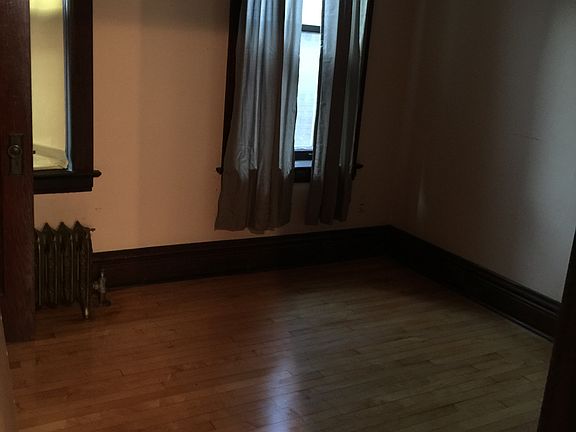 4th image of 416 S Lombard Ave