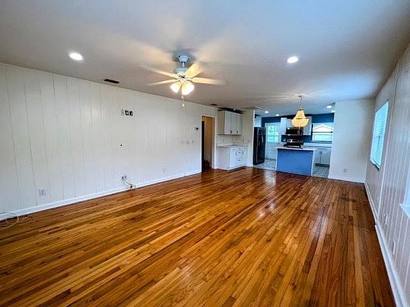 5th image of 1850 Virginia Ave N