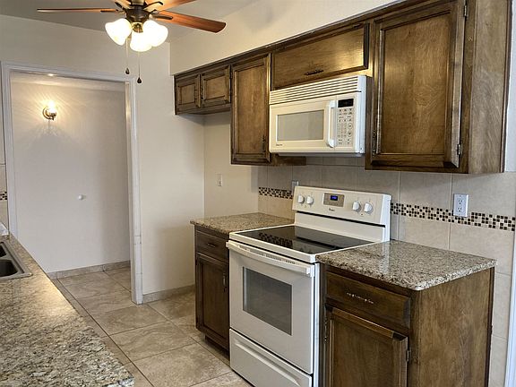 5th image of 14336 La Cueva Ave NE