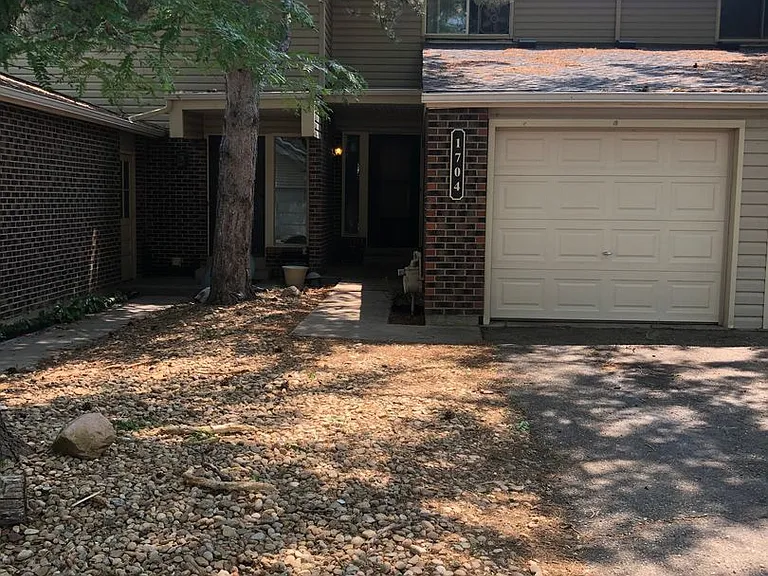 1704 Ostia Cir — Photo 1